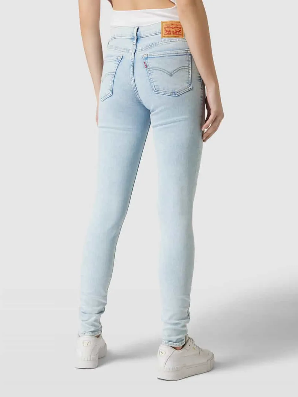 Levi's® Super Skinny Fit Jeans im 5-Pocket-Design Modell '710™' in Hellblau
