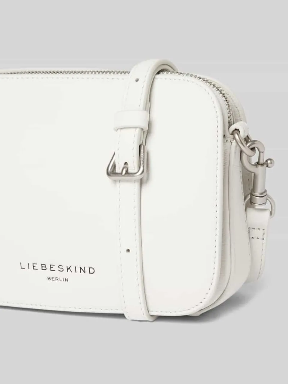 LIEBESKIND BERLIN Crossbody Bag aus echtem Leder Modell 'LUKA' in Offwhite, Größe One Size