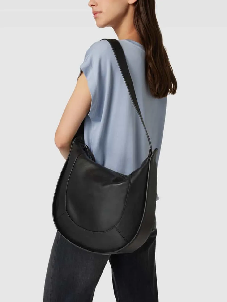 LIEBESKIND BERLIN Hobo Bag mit Label-Detail Modell 'ALMA' in Black, Größe One Size