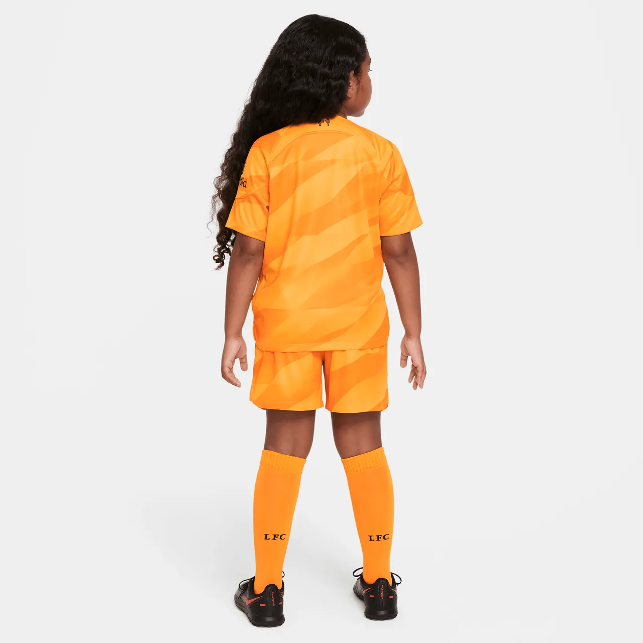 Liverpool FC 2023/24 Goalkeeper dreiteiliges Nike Dri-FIT-Set für jüngere Kinder - Gelb