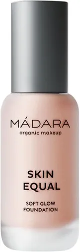 MÁDARA Organic Skincare Skin Equal Soft Glow Foundation SPF15 Rose Ivory 30 ml