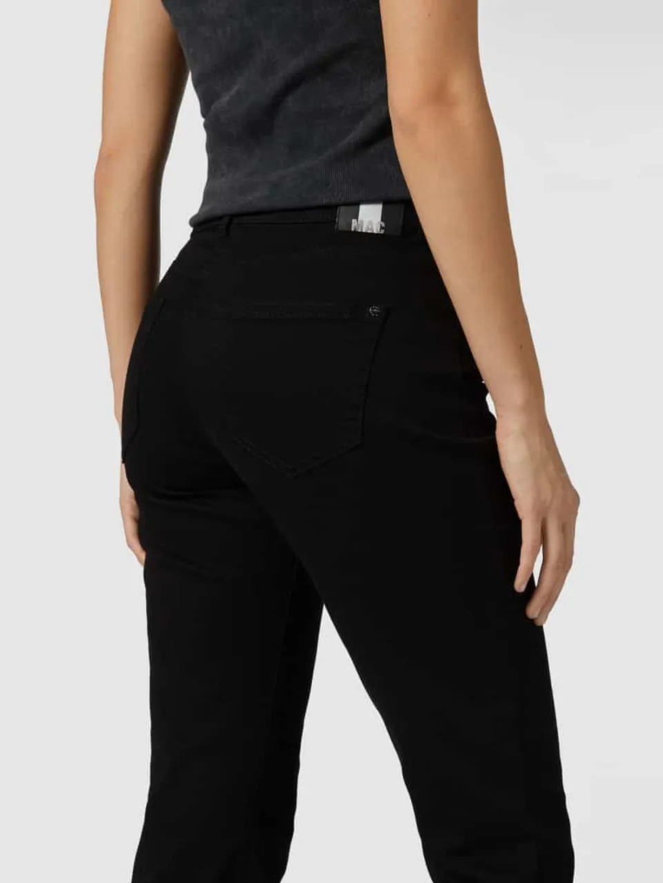 MAC Slim Fit Jeans mit Reißverschlusstasche in Black