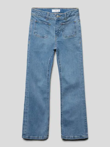 Mango Flared Jeans mit aufgesetzten Taschen in Blau