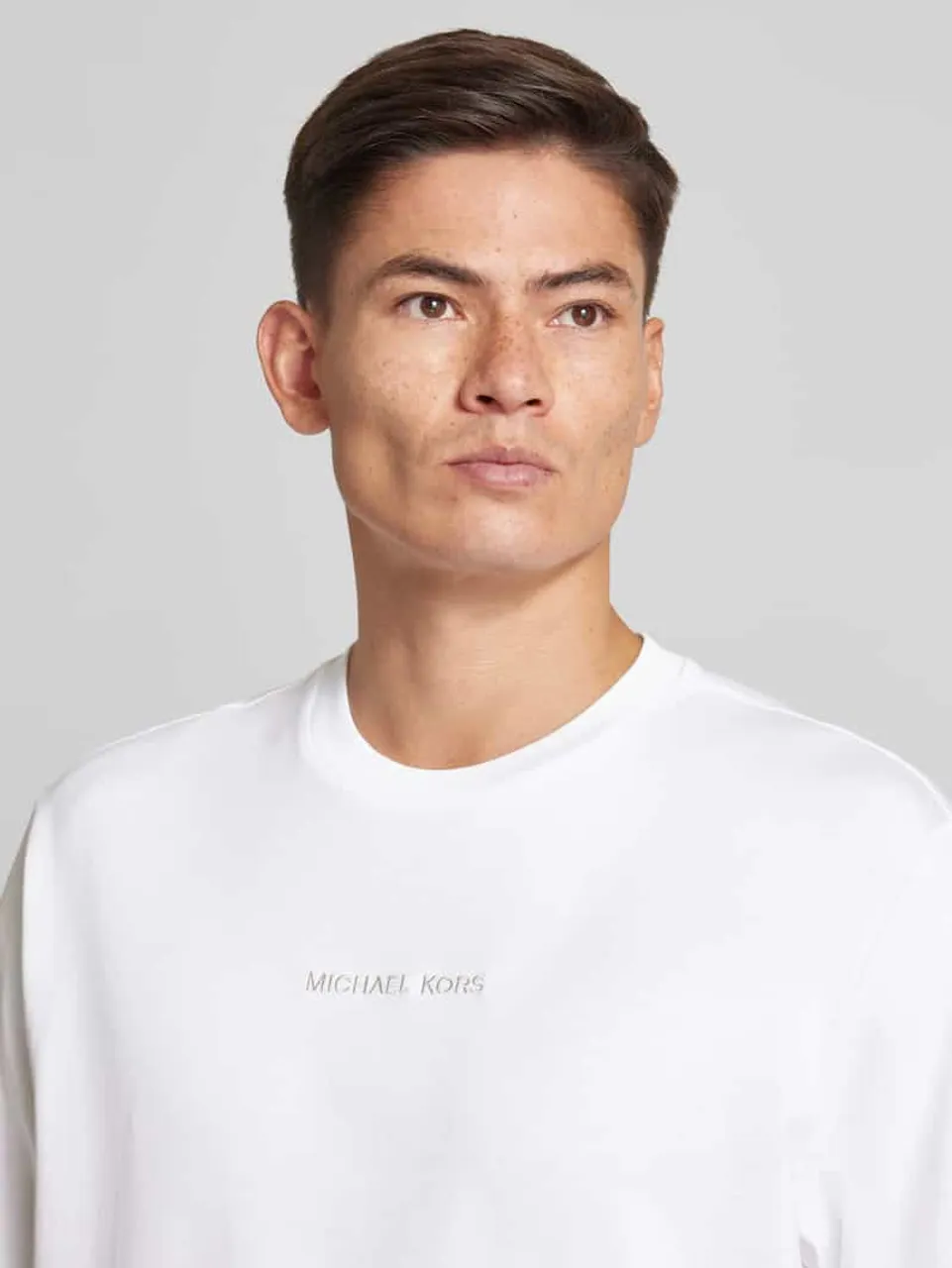 Michael Kors T-Shirt mit Label-Stitching Modell 'VICTORY' in Weiss