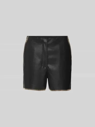 Nanushka Shorts mit Zierbesatz in Black