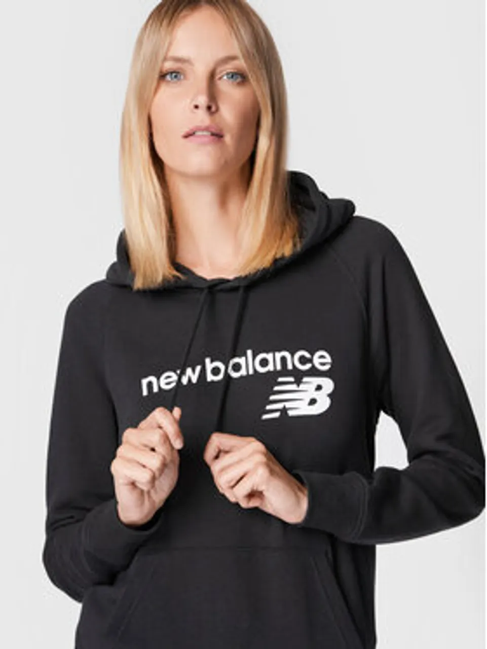 New Balance Sweatshirt Classic Core Fleece WT03810 Schwarz Relaxed Fit