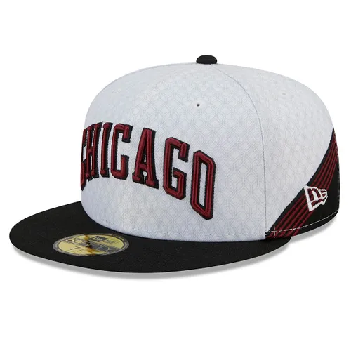 New Era NBA Chicago Bulls City Edition 22-23 59fifty Cap, Weiß / Schwarz 7 1/8