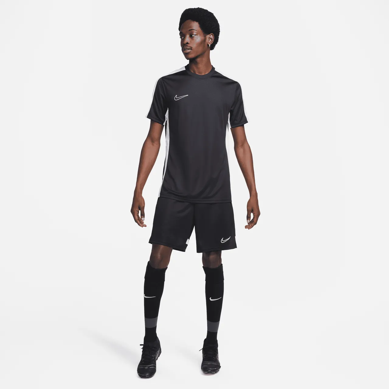 Nike Academy Dri-FIT Kurzarm-Fußballoberteil für Herren - Schwarz