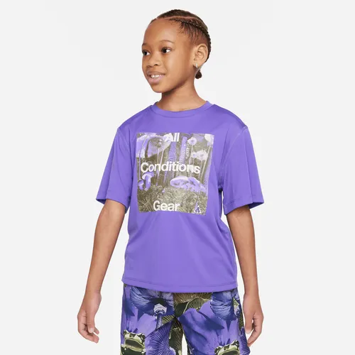 Nike ACG Graphic Performance nachhaltiges Dri-FIT-T-Shirt mit UV-Schutz für jüngere Kinder - Lila
