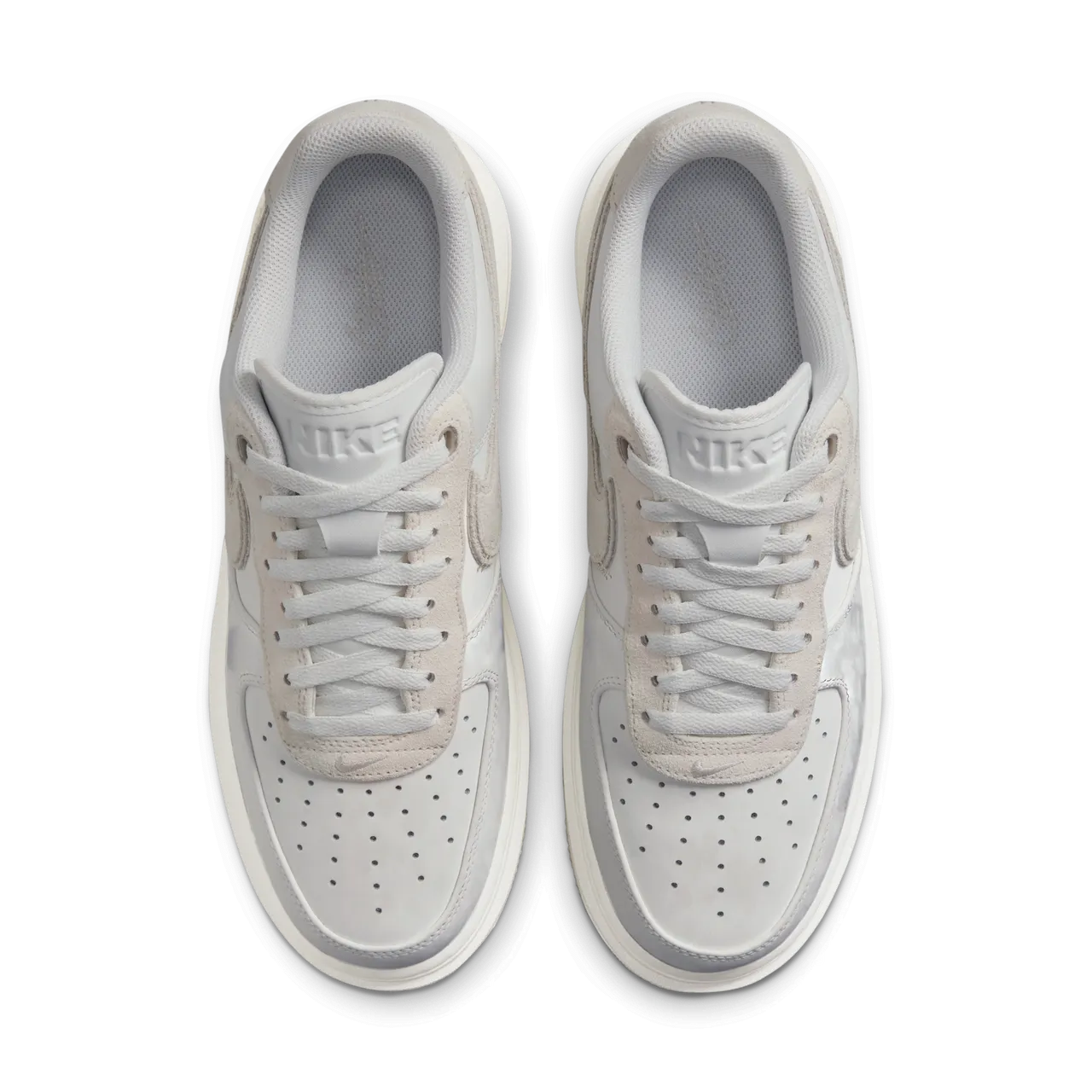 Nike Air Force 1 Luxe Herrenschuh - Weiß