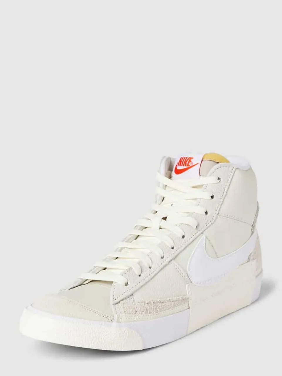 Nike High Top Sneaker aus Leder mit Label-Detail Modell 'Mid Pro Club' in Offwhite