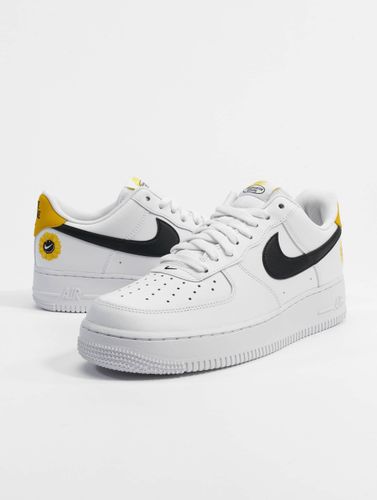 Nike Männer Sneaker Air Force 1 07 LV8 2 in weiß