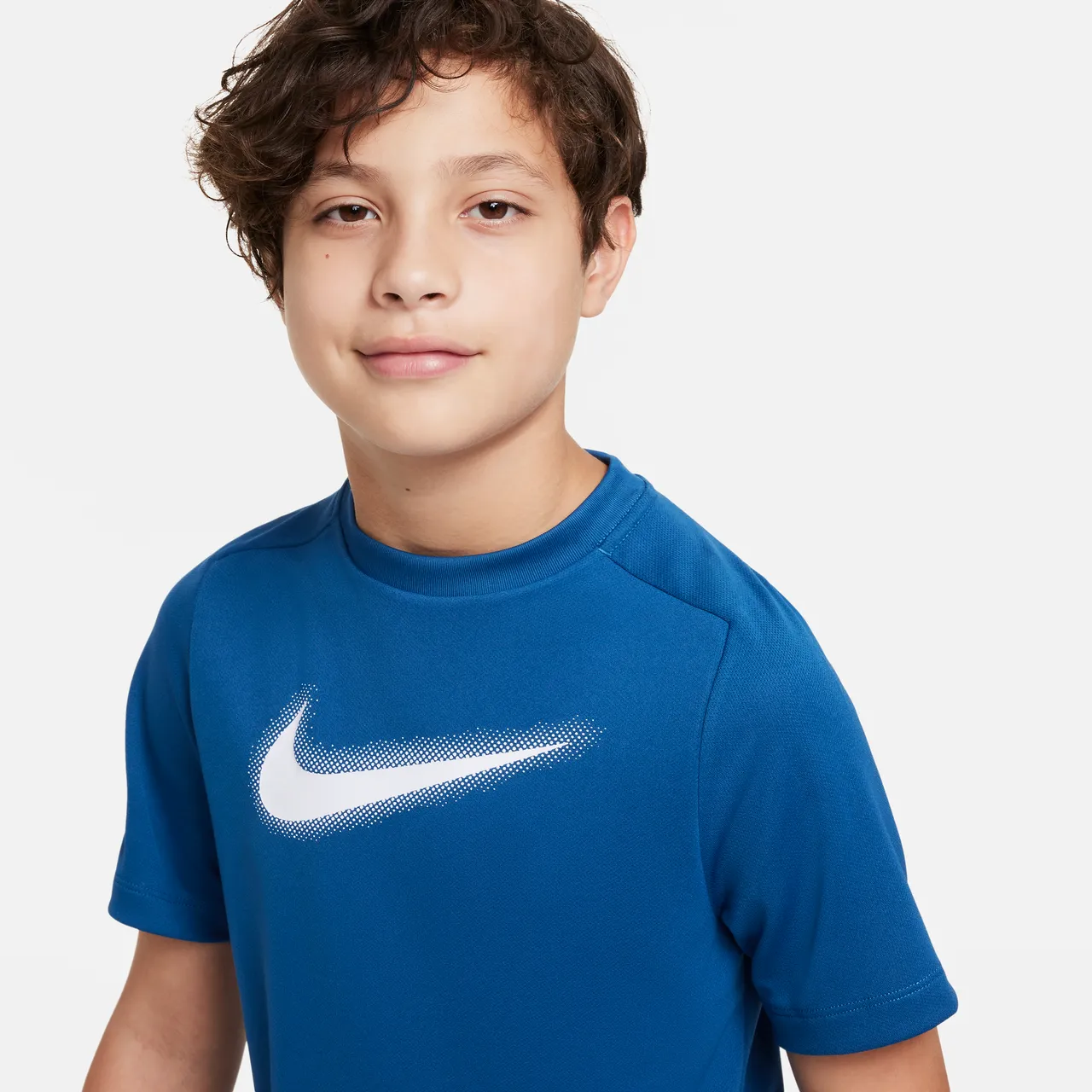 Nike Multi Dri-FIT Trainingsoberteil mit Grafik für ältere Kinder (Jungen) - Blau