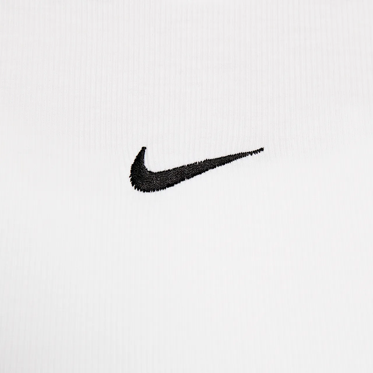 Nike Sportswear Chill Knit enges, kurz geschnittenes Mini-Rib-Tanktop für Damen - Weiß