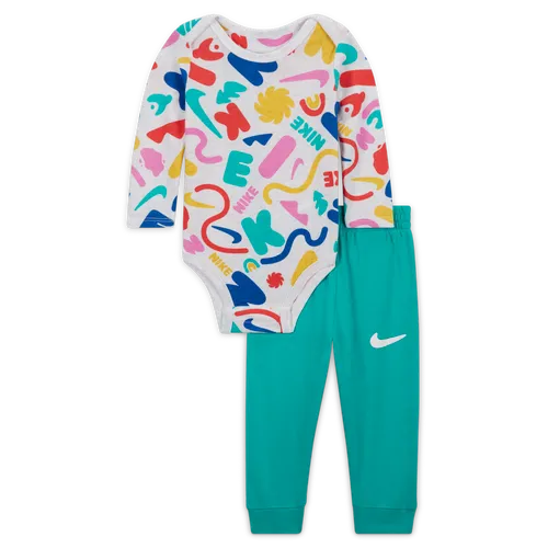 Nike Sportswear Primary Play Bodysuit and Pants Set zweiteiliges Set für Babys - Grün