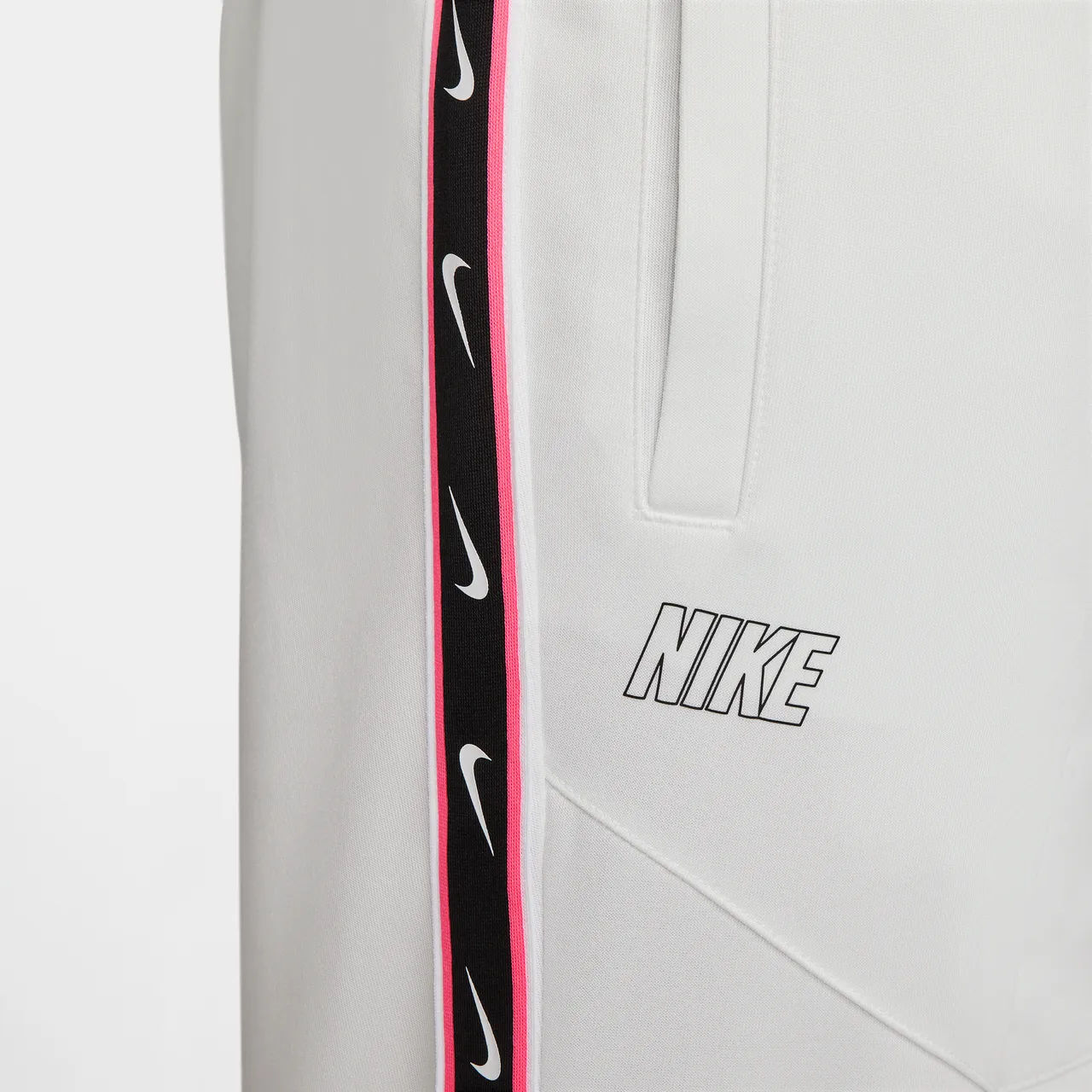 Nike Sportswear Repeat Herren-Jogginghose - Weiß