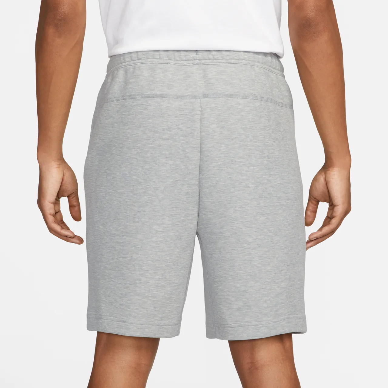 Nike Sportswear Tech Fleece Herrenshorts - Grau
