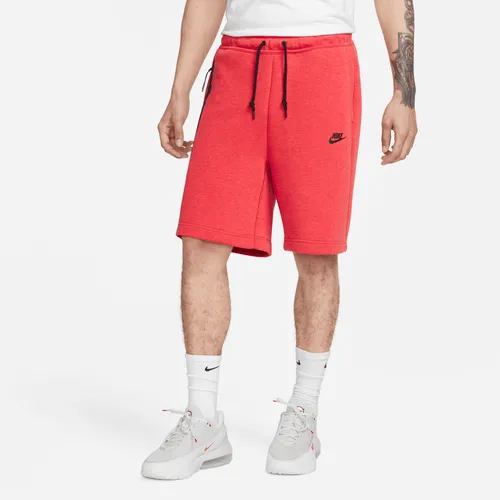 Nike Sportswear Tech Fleece Herrenshorts - Rot
