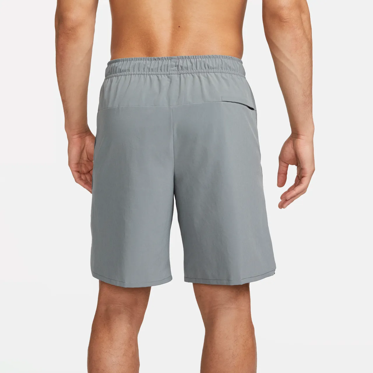 Nike Unlimited vielseitige Dri-FIT Herrenshorts ohne Futter (ca. 23 cm) - Grau