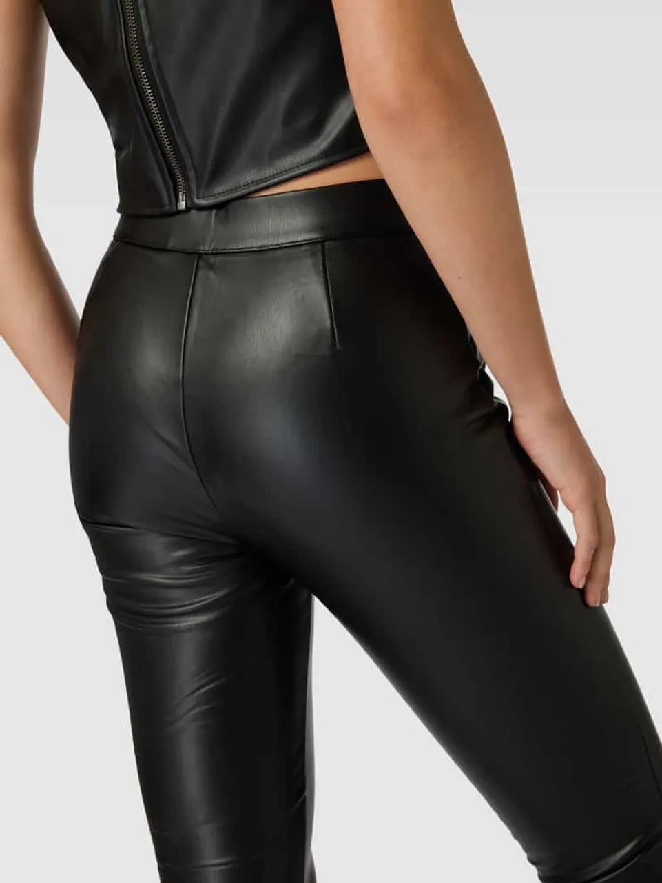 Only Leggings in Leder-Optik Modell 'Jessie' in Black