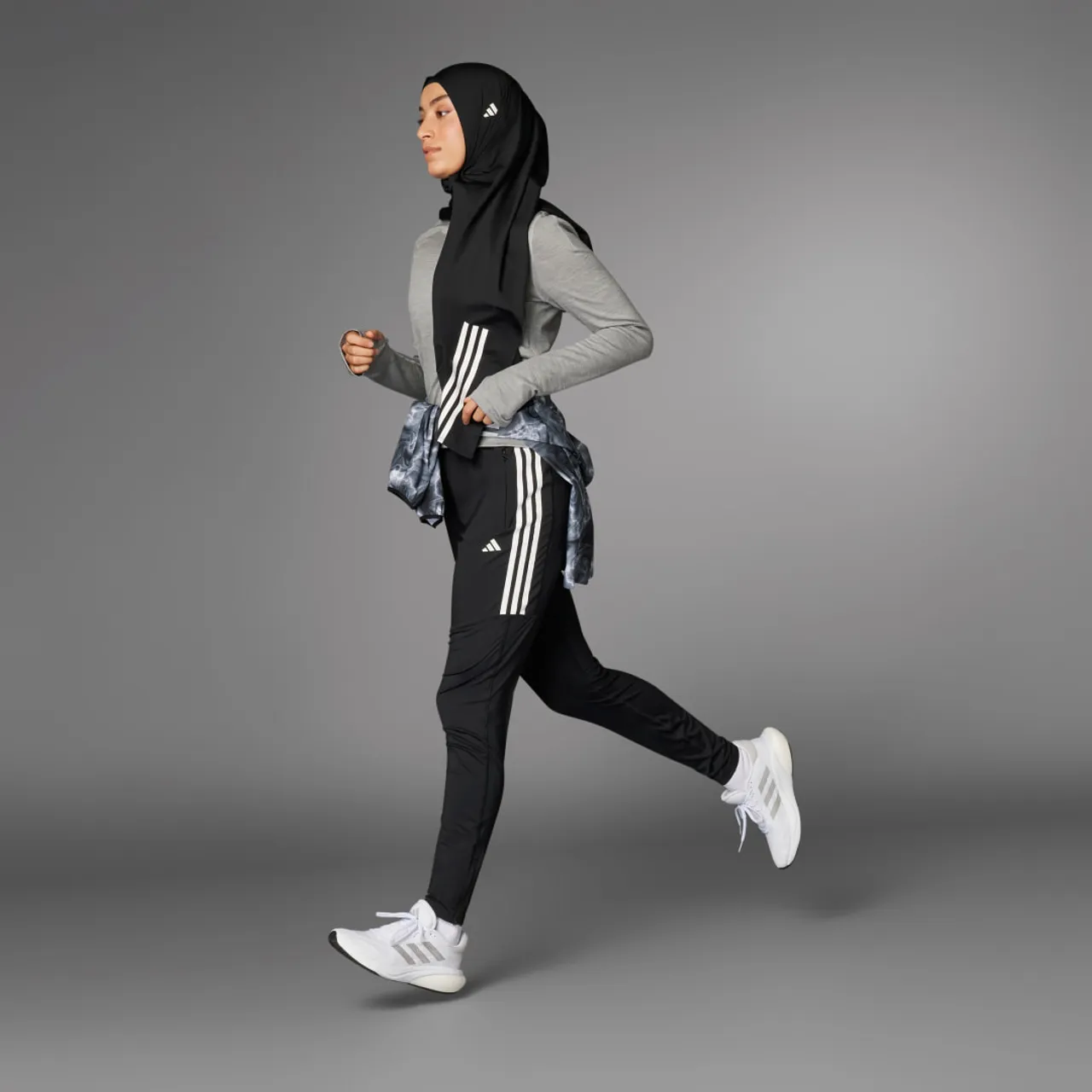 Own the Run 3-Streifen Hidschab