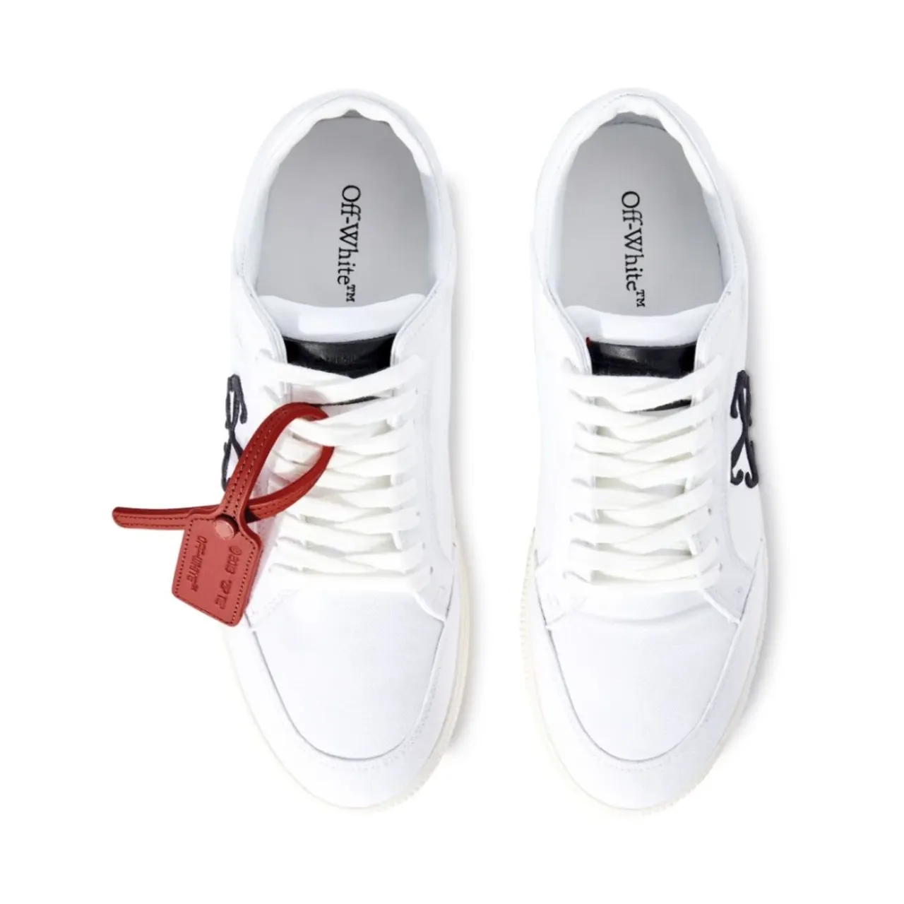 Pfeil bestickte Leinwand Low-Top Sneakers Off White