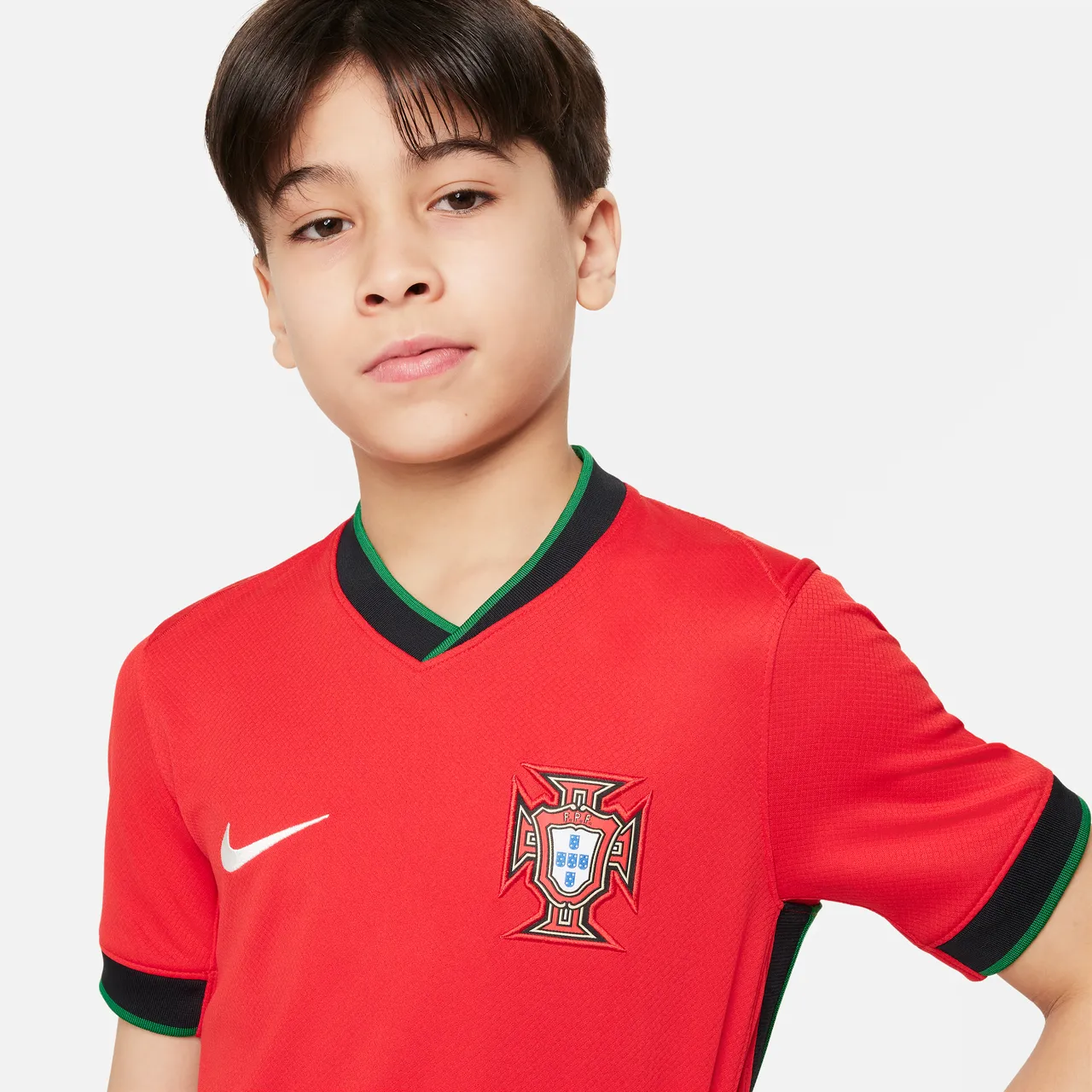 Portugal (Men's Team) 2024/25 Stadium Home Nike Replica Fußballtrikot mit Dri-FIT-Technologie für ältere Kinder - Rot