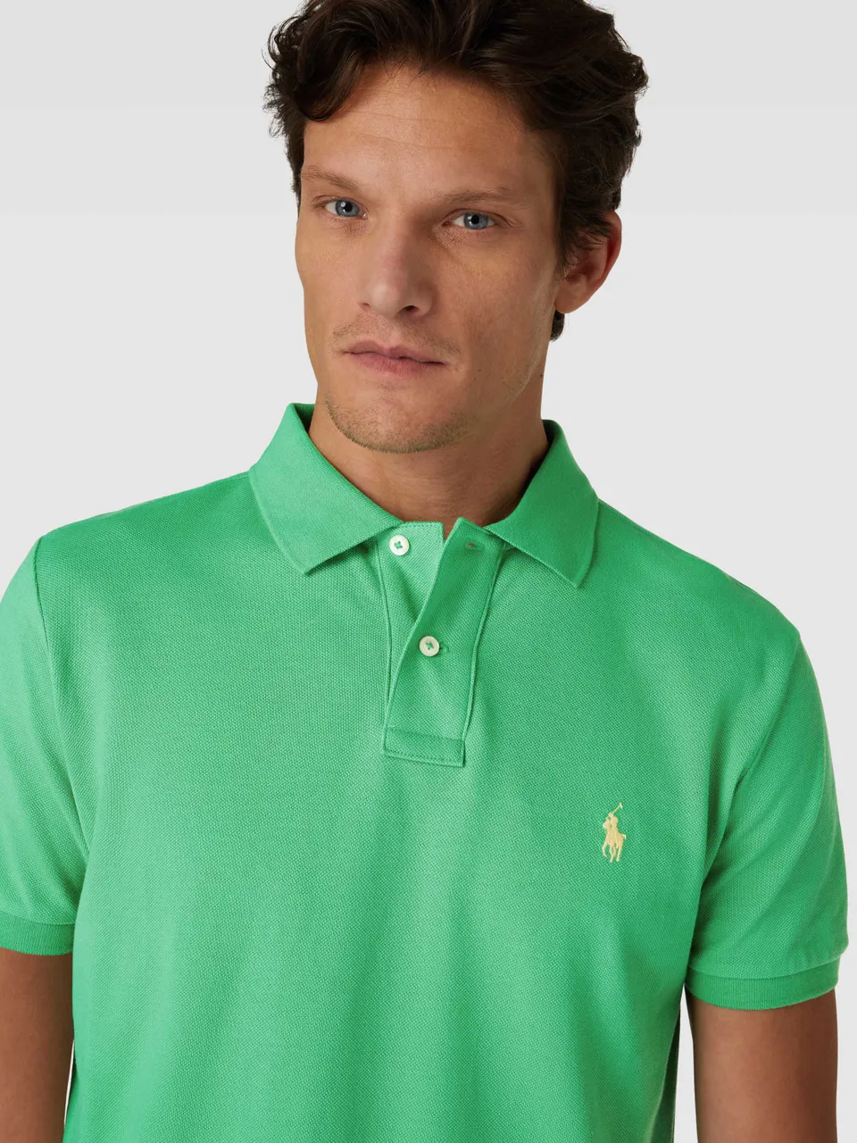 Regular Fit Poloshirt mit unifarbenem Design