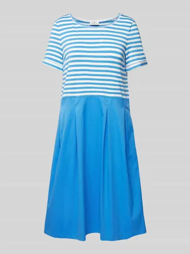 ROBE LÉGÈRE Knielanges Kleid mit Streifenmuster in Bleu