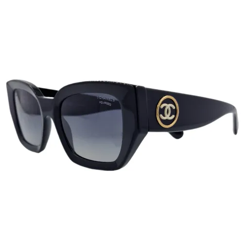 Schmetterling Sonnenbrille aus Schwarzem Acetat Chanel