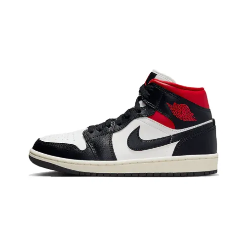 Schwarze Rote Sneakers Jordan