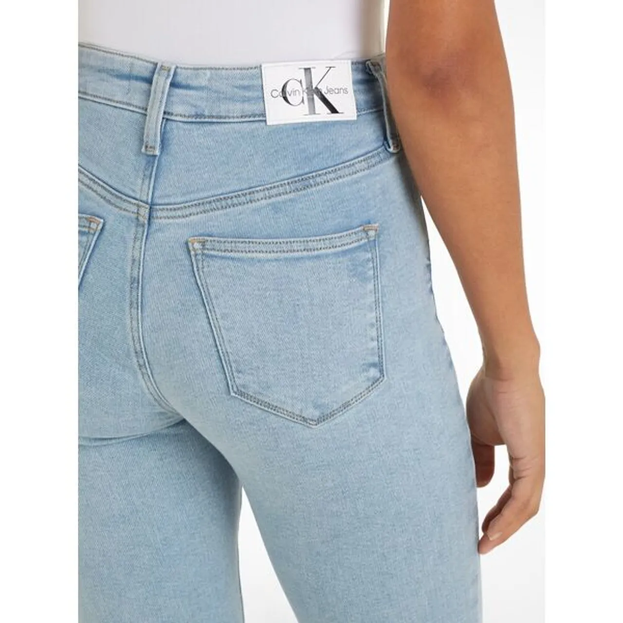 Skinny-fit-Jeans CALVIN KLEIN JEANS "HIGH RISE SUPER SKINNY ANKLE" Gr. 30, N-Gr, blau (denim light) Damen Jeans Röhrenjeans in klassischer 5-Pocket-Fo...