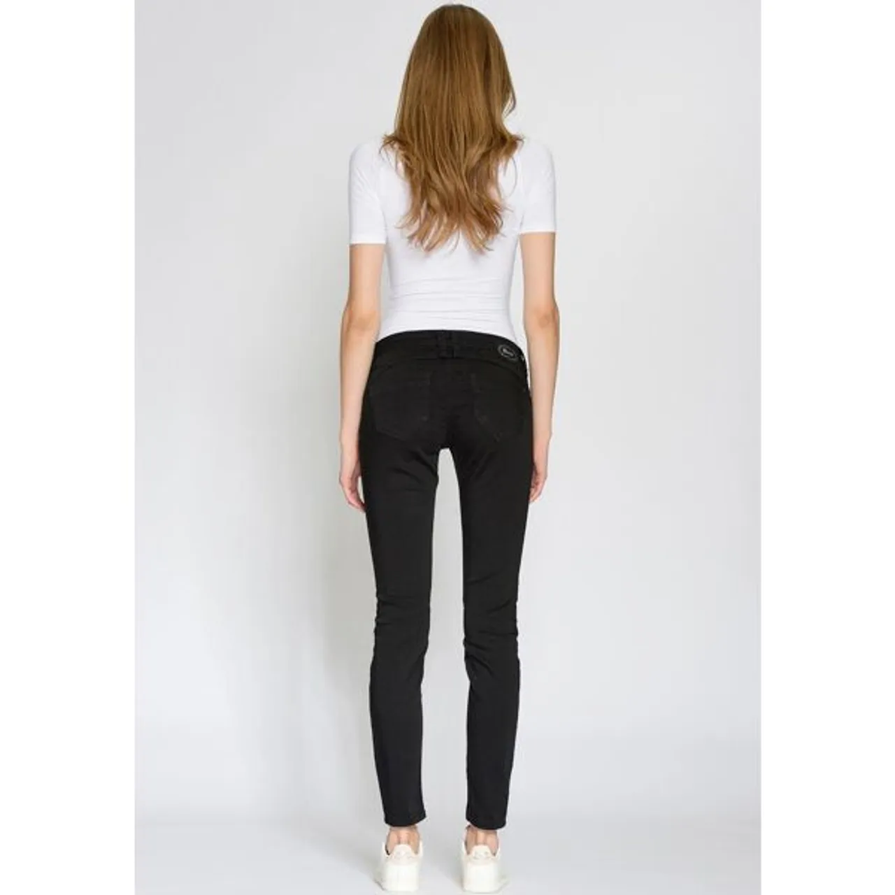 Skinny-fit-Jeans GANG "94NENA" Gr. 33 (42), N-Gr, schwarz (black) Damen Jeans Röhrenjeans mit modischer Waschung