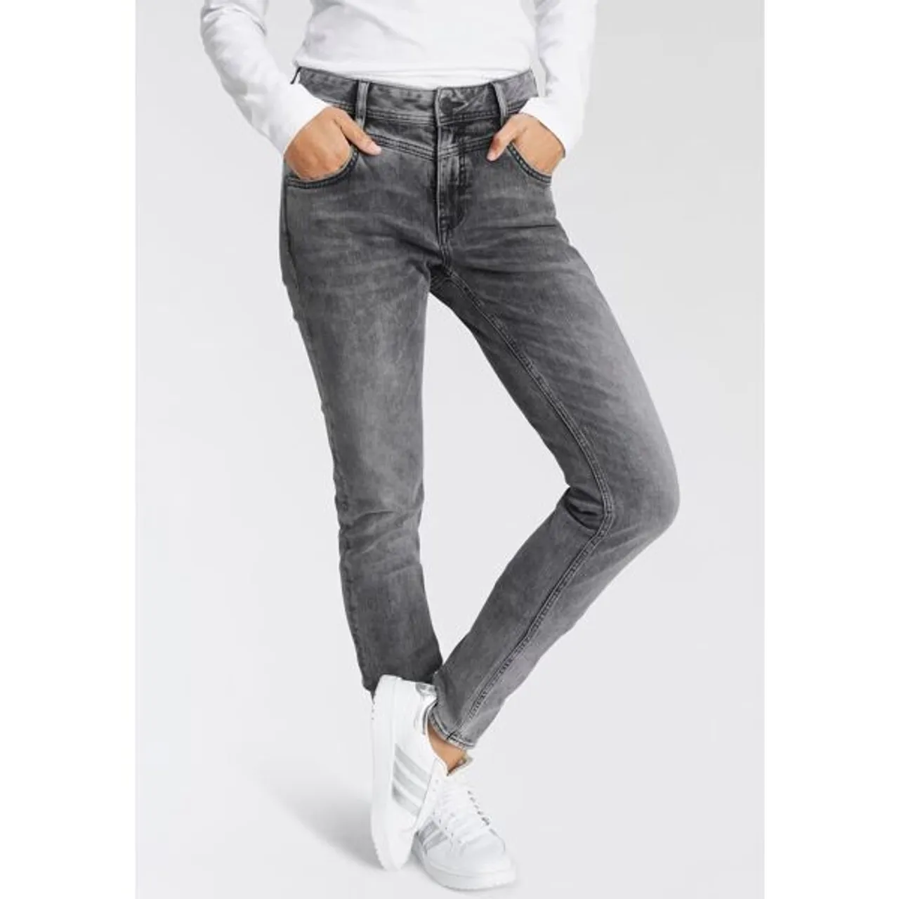 Slim-fit-Jeans HERRLICHER "PEPPY SLIM RECYCLED DENIM" Gr. 25, Länge 30, grau (silent 730) Damen Jeans Röhrenjeans Normal Waist Recycled Polyester