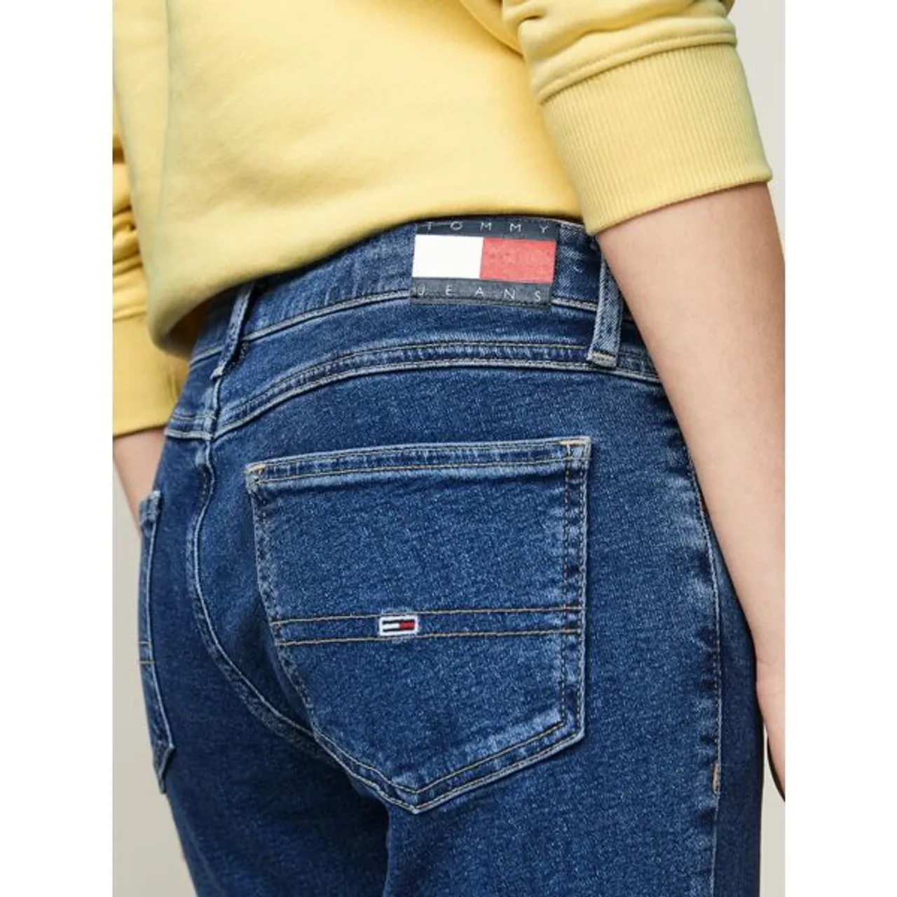 Slim-fit-Jeans TOMMY JEANS "Skinny Jeans Marken Low Waist Mittlere Leibhöhe" Gr. 29, Länge 30, blau (denim medium3) Damen Jeans Röhrenjeans mit Faded-...