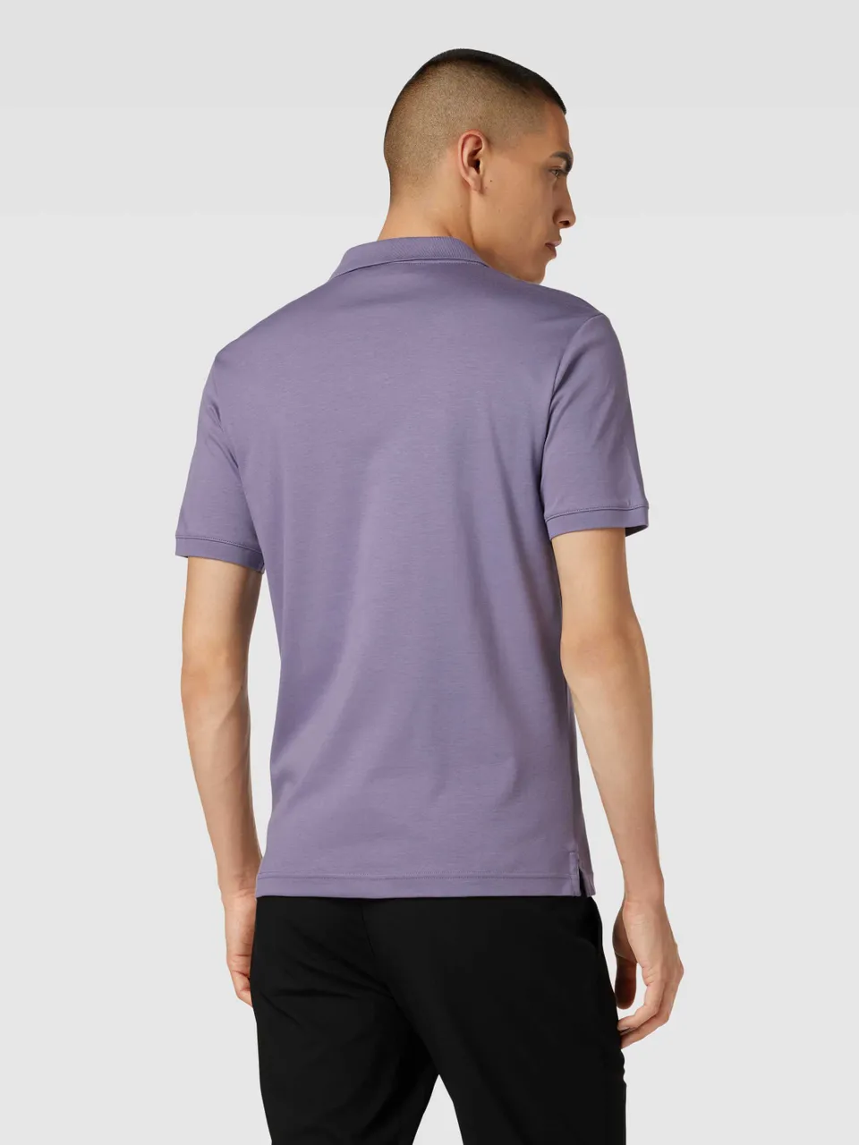 Calvin Klein CK Slim Fit Poloshirt aus Baumwolle mit Label-Detail in  Flieder K10K111657 - Preise vergleichen