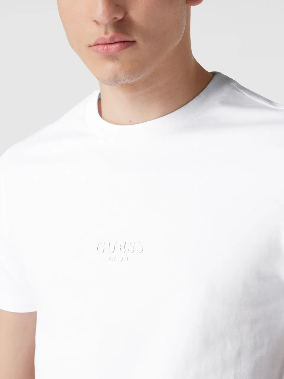 Guess Slim Fit T-Shirt mit Label-Print in Weiß M2YI72I3Z11 - Preise  vergleichen