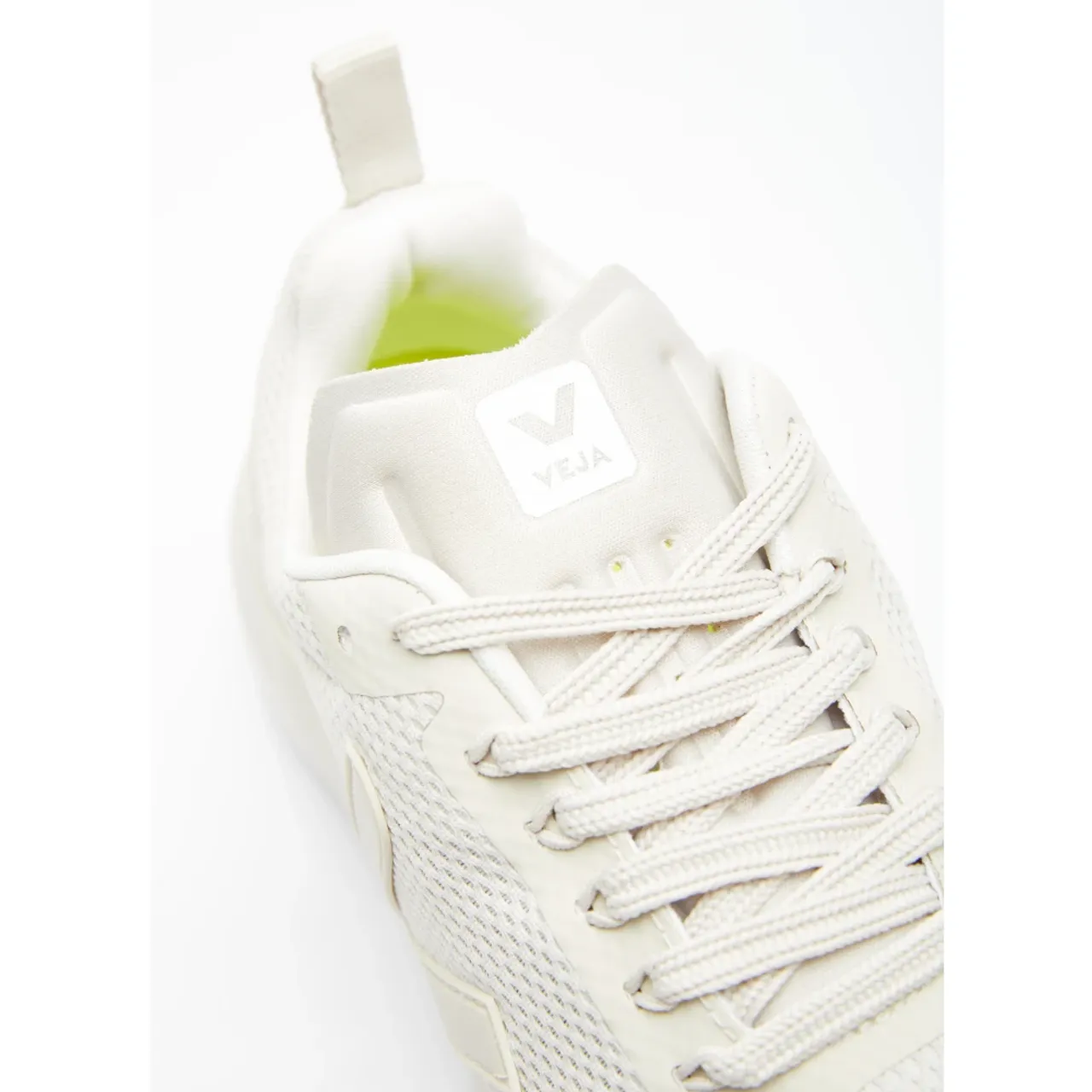 Sneakers aus recyceltem Polyester Veja