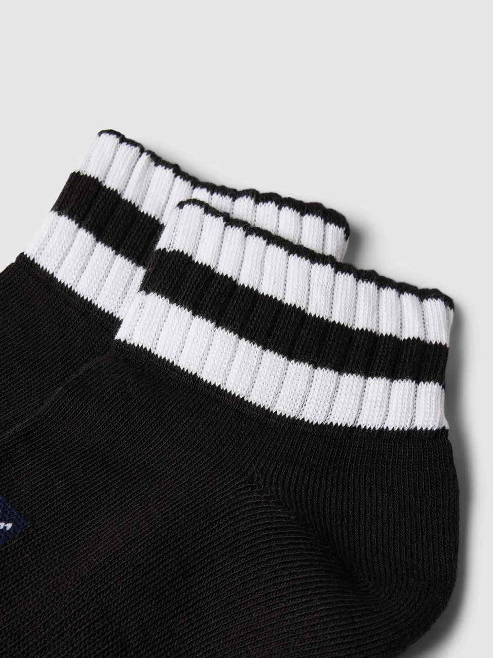 Socken mit Logo-Stitching Modell 'QUARTER'