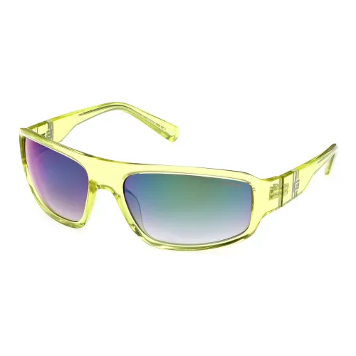 Sonnenbrille in Shiny Yellow/Smoke Guess