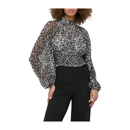 Spotted Leo Golden Touch Top Guess