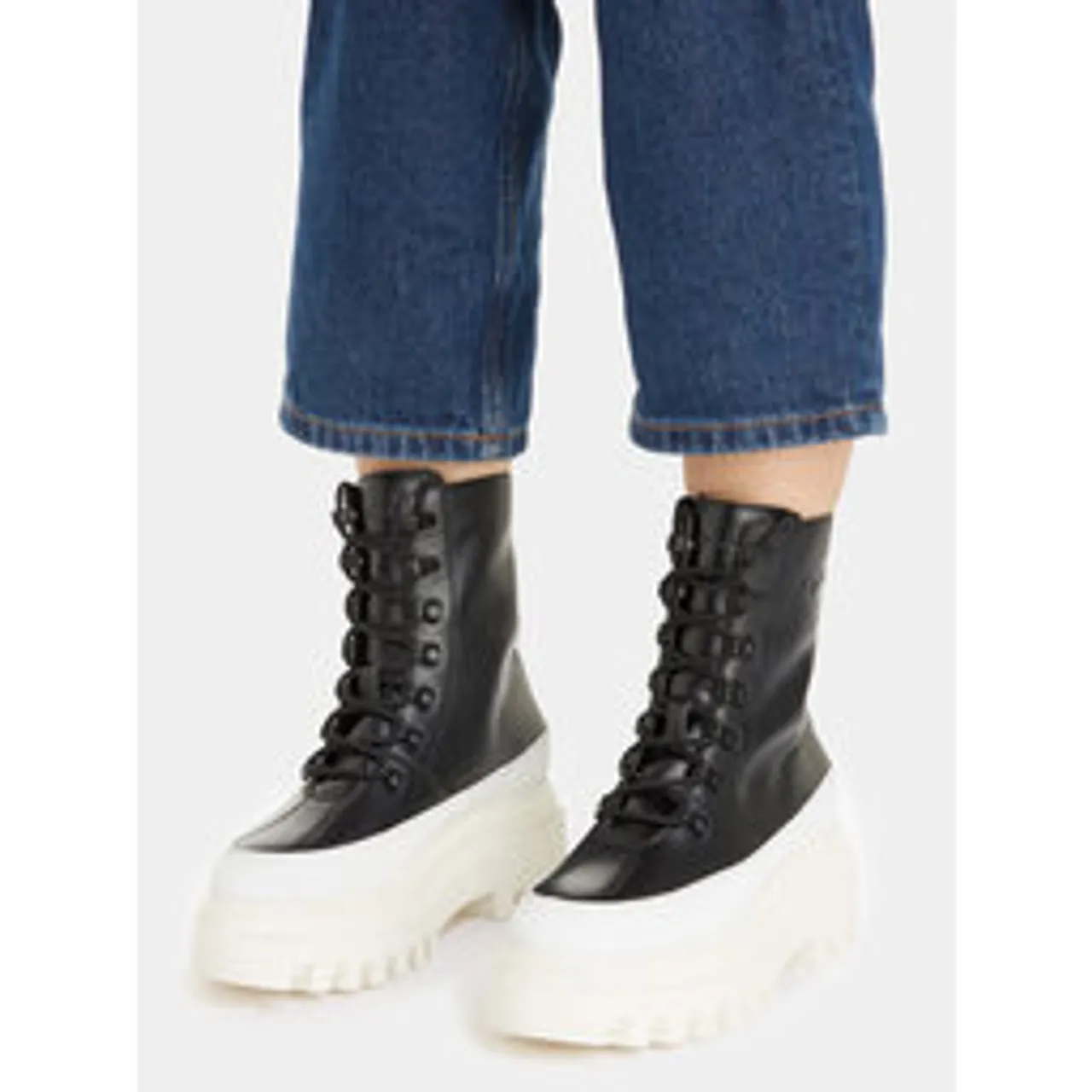 Stiefeletten Calvin Klein Jeans Flatform Lace Up Boot Lth YW0YW01110 Black/Bright White BEH