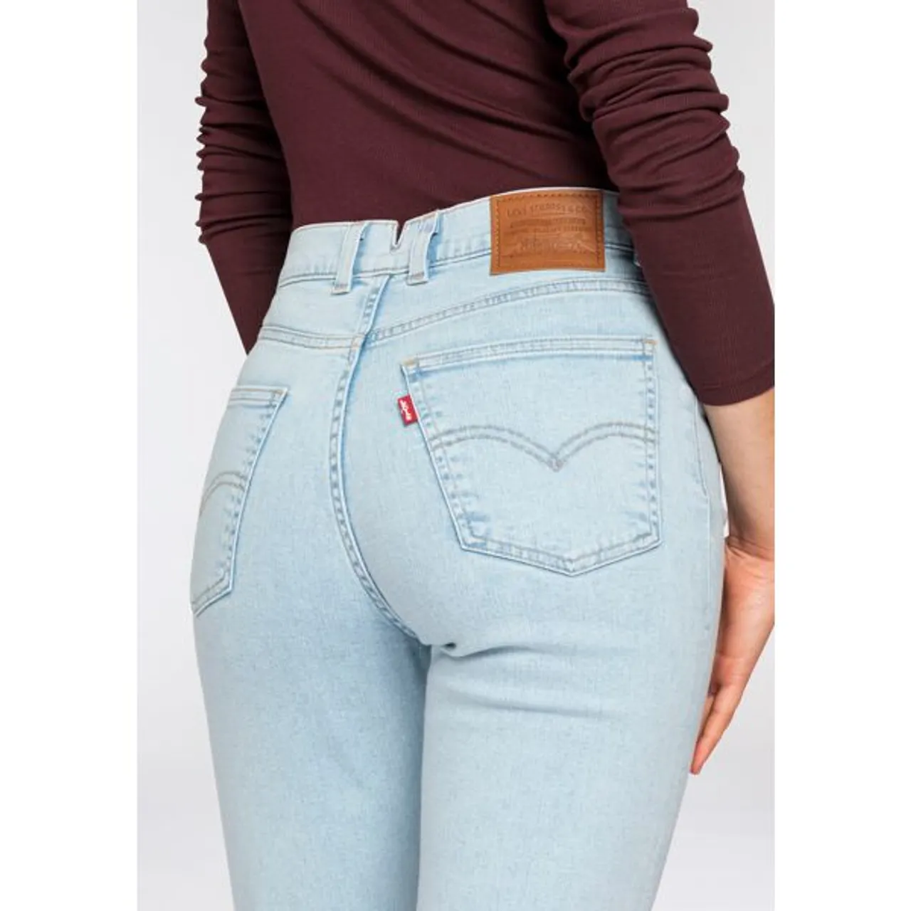 Straight-Jeans LEVI'S "724 TAILORED W/ WELT PK" Gr. 32, Länge 32, blau (still life) Damen Jeans Gerade
