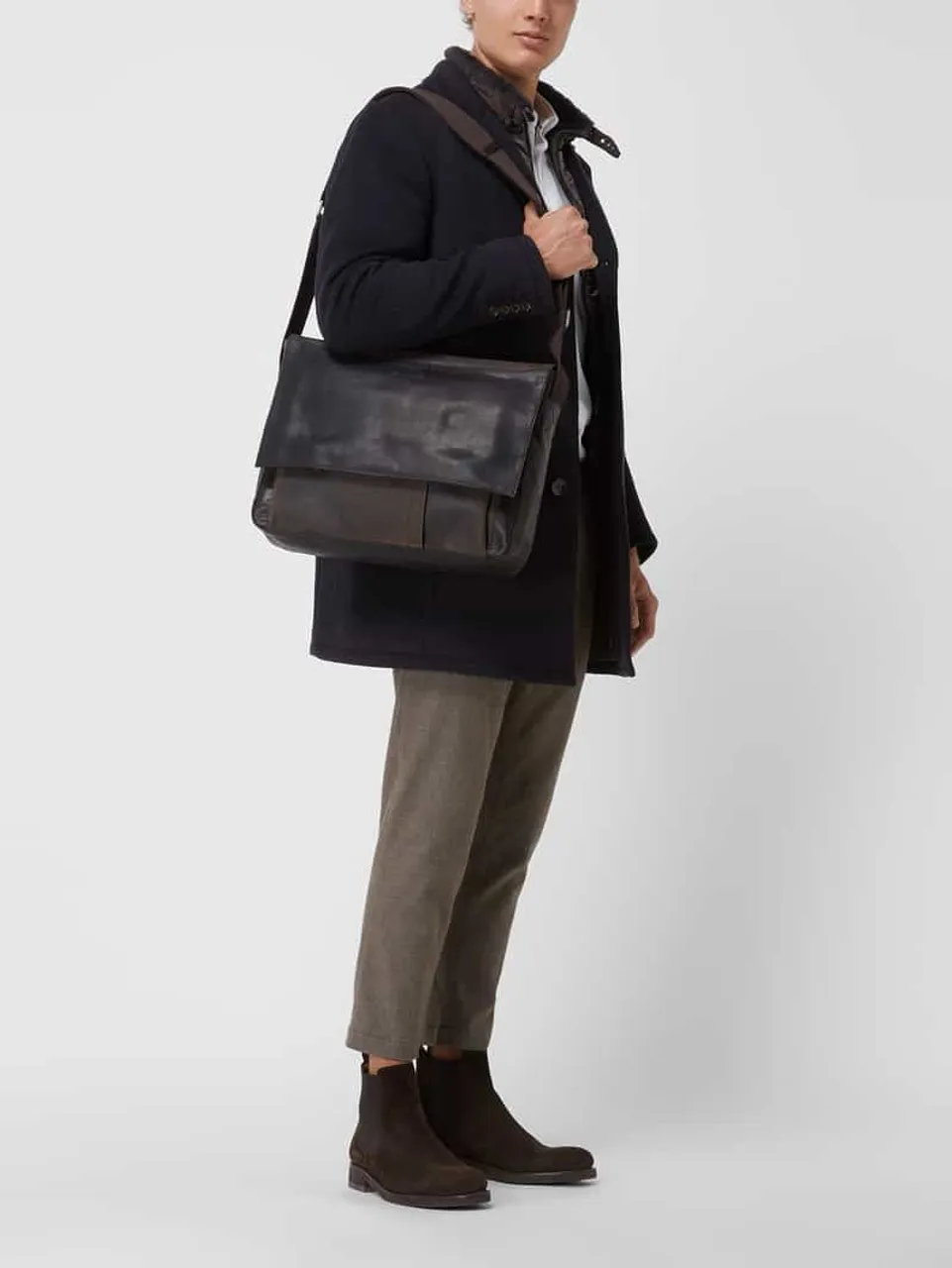 Strellson Messenger Bag aus Leder Modell 'Jeremy' in Dunkelbraun, Größe One Size