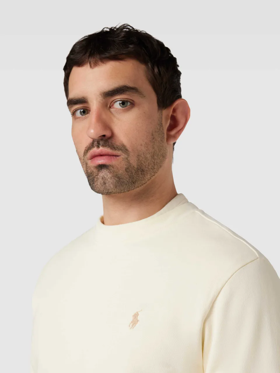 Sweatshirt in unifarbenem Design mit Label-Stitching