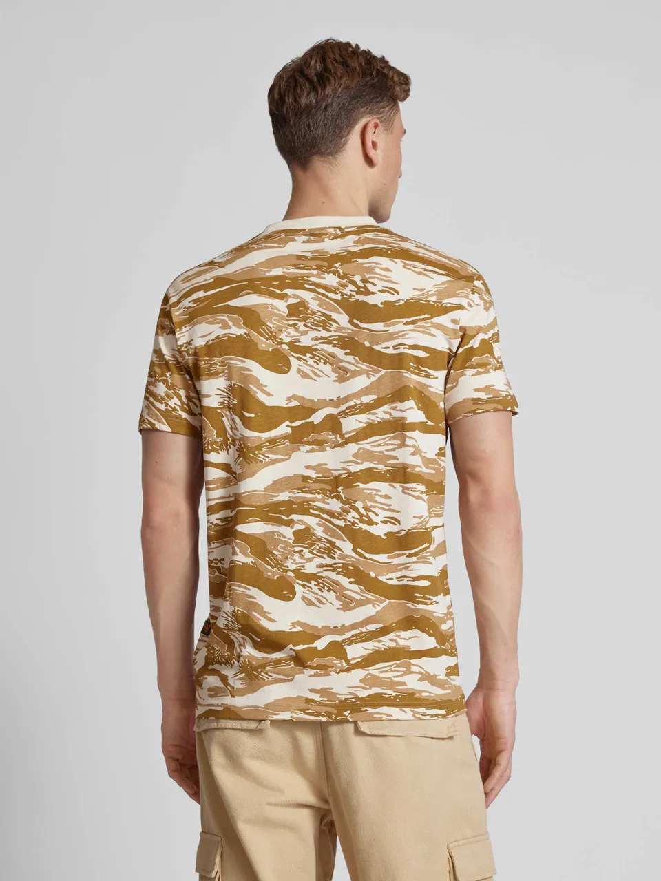 T-Shirt mit Camouflage-Muster Modell 'Tiger'