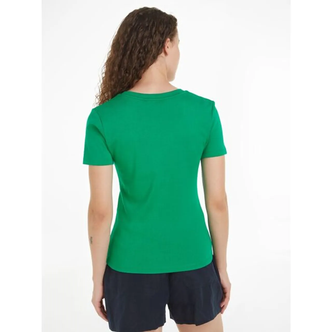 T-Shirt TOMMY HILFIGER Gr. XS (34), grün (olympic green) Damen Shirts V-Shirts mit Logostickerei