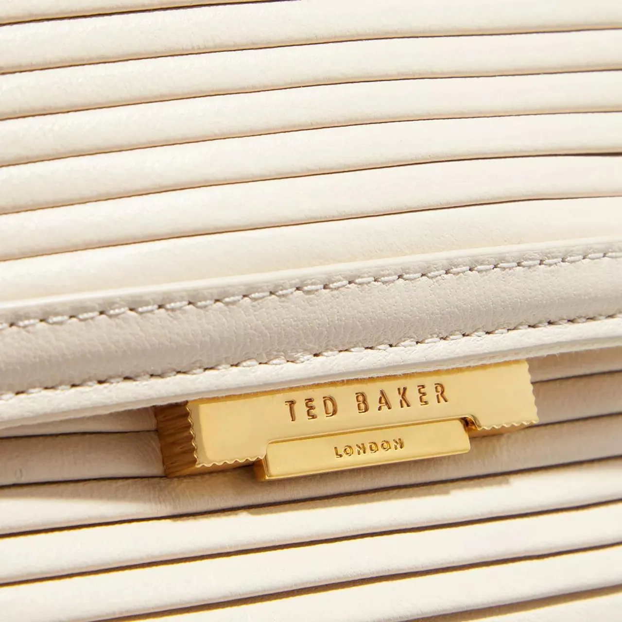 Ted Baker Crossbody Bags - Pyahley Statement T Plisse Mini Bag - Gr. unisize - in Beige - für Damen