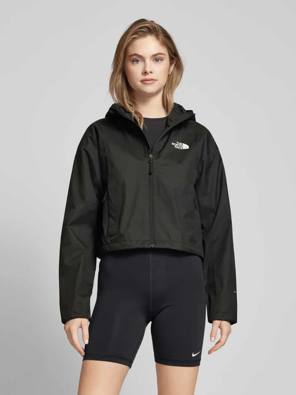 The North Face Croppted Jacke mit Label-Print in Black