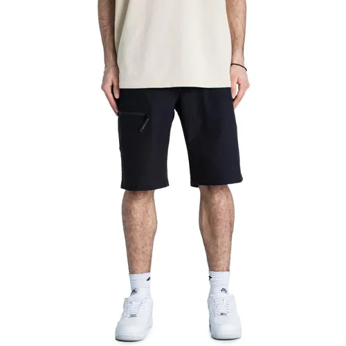 The North Face Resolve Shorts